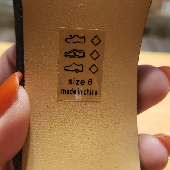 M by Michael Antonio metallic Silhouette - Picture 9 of 14